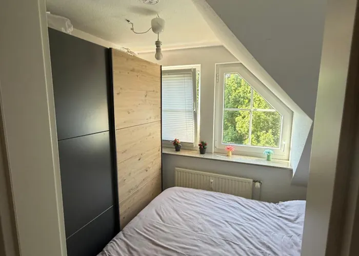 Modernes gemütliches Studio Zimmer